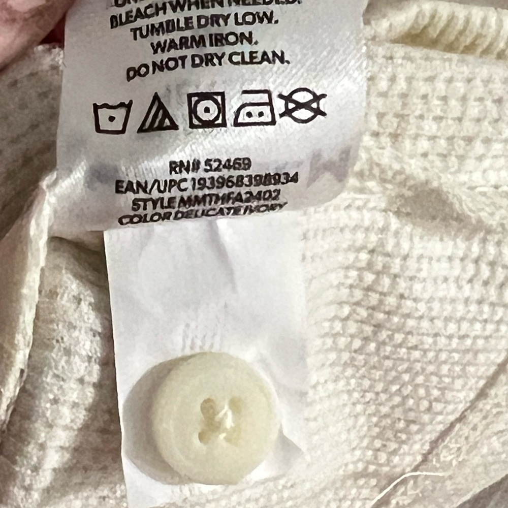 Cream Textured Button - Picture 5 of 6